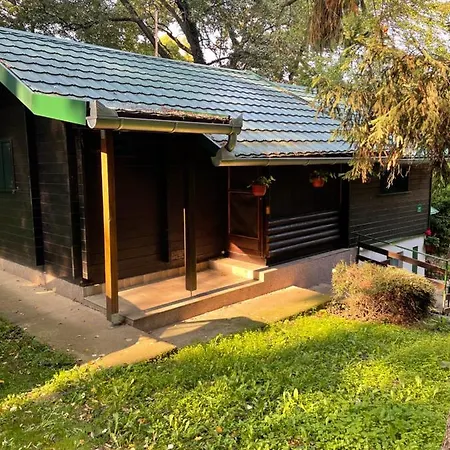 Carobna Koliba M&m Holiday home Cortanovci